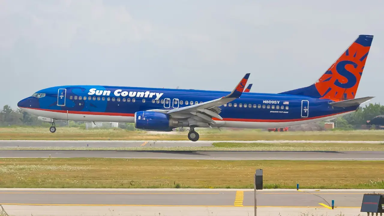 is sun country airlines safe